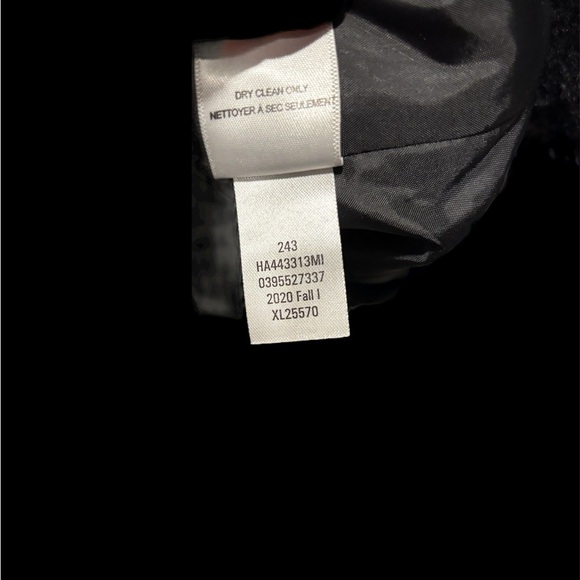 Halogen button down heavy weight mid length plaid coat with pockets. Brand new! - Picture 10 of 10